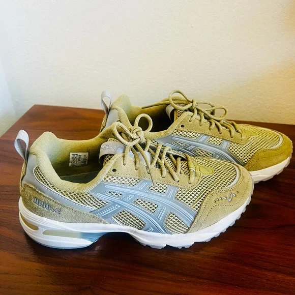 ASICS Women's GEL-1090v2 Khaki Beige /Oyster Gray Sneakers - Picture 4 of 10